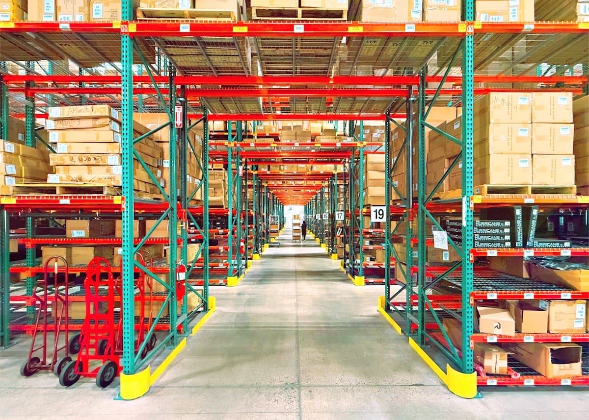 E-commerce & Retail